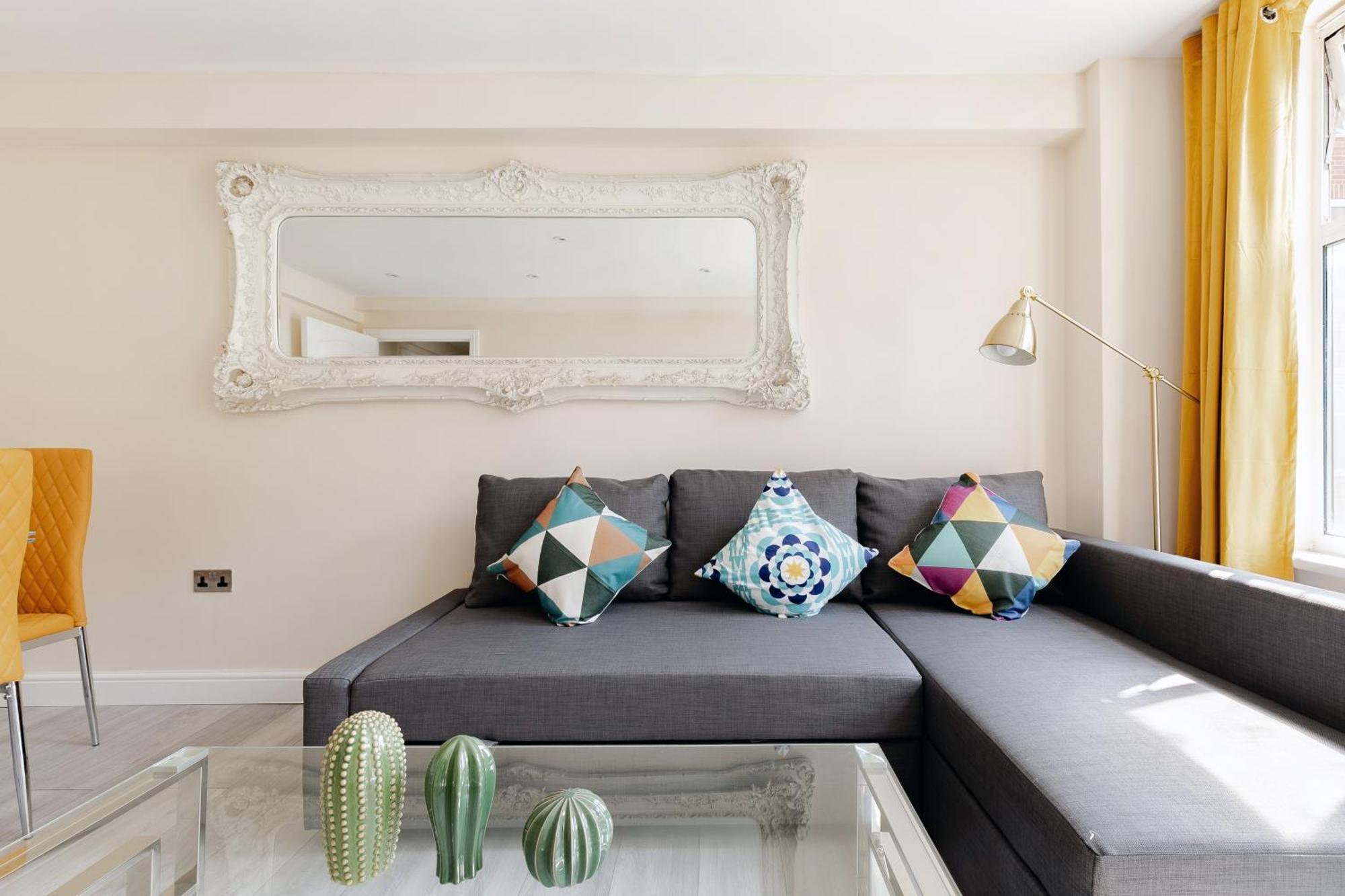 Two Bedroom Apartment Near Hyde Park And Oxford Street London Exterior foto